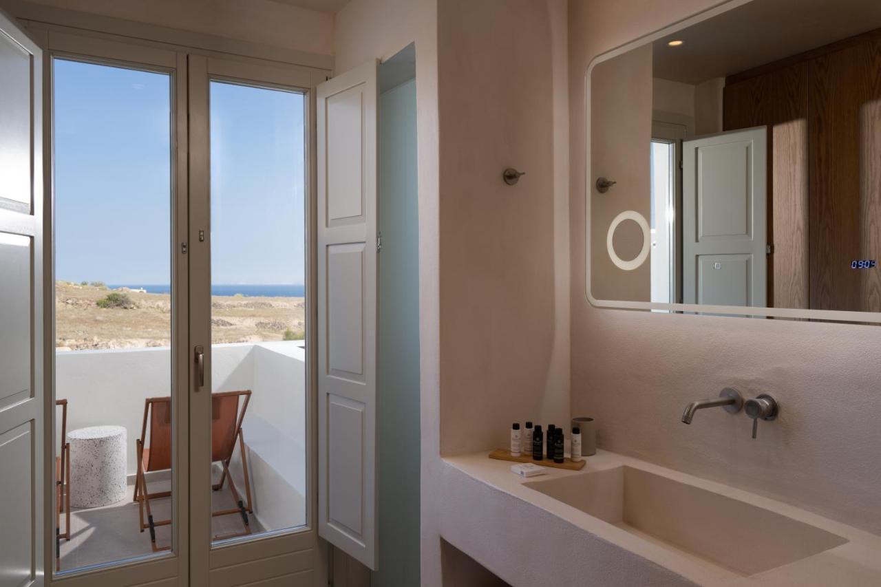 Acanthus Oia-Private Hot Tub Suites Exterior photo
