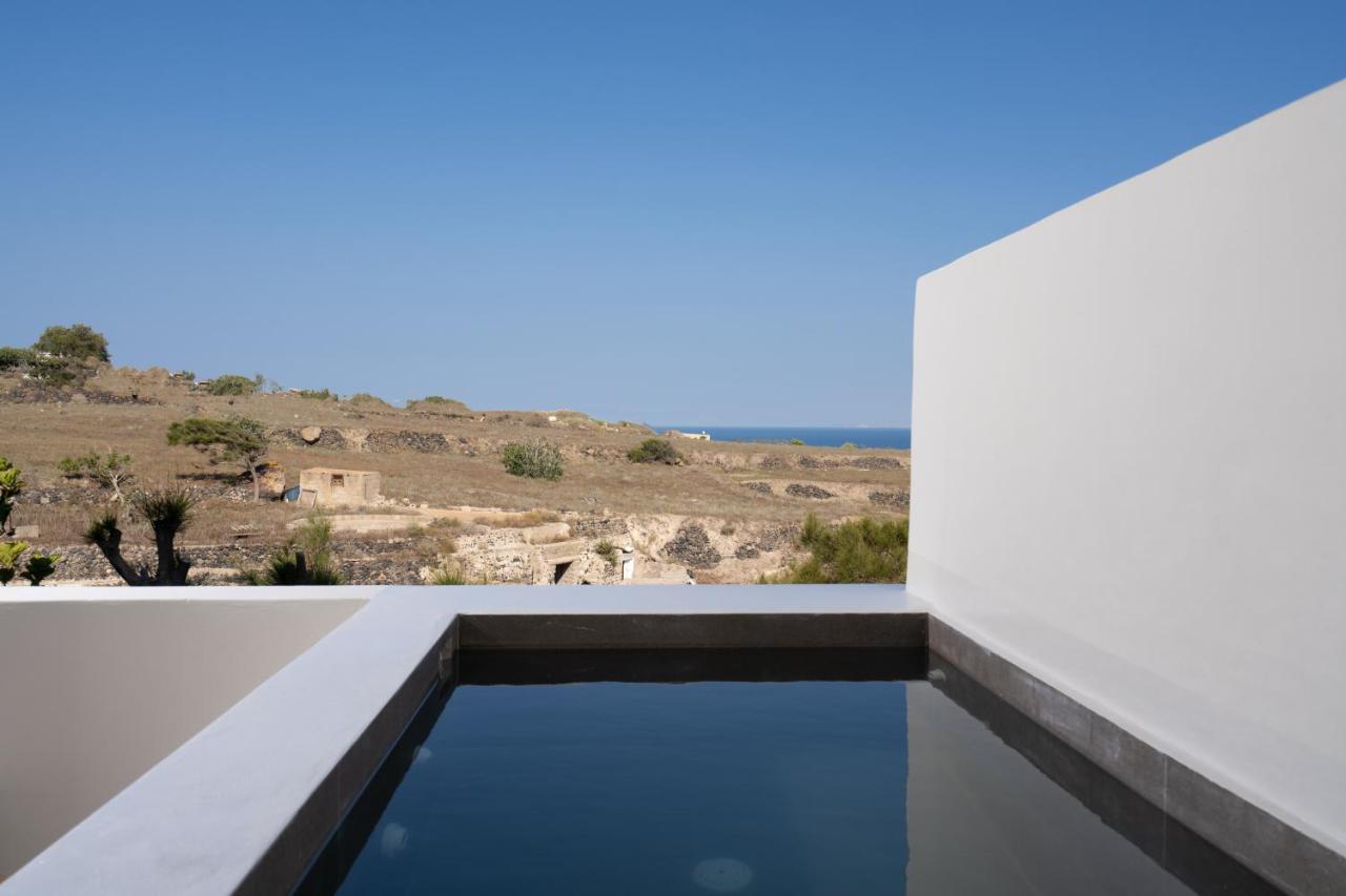 Acanthus Oia-Private Hot Tub Suites Exterior photo